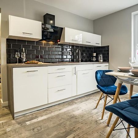 Apartamenty Silvana โควารี ภายนอก รูปภาพ
