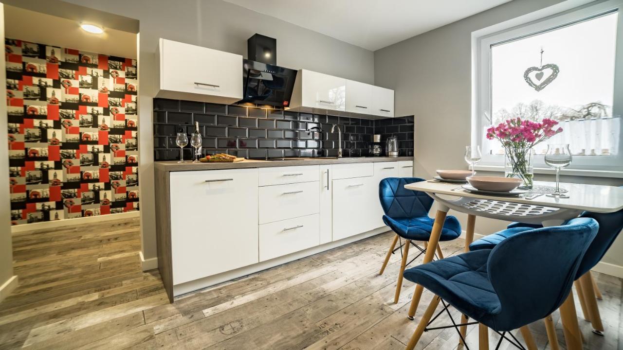 Apartamenty Silvana โควารี ภายนอก รูปภาพ